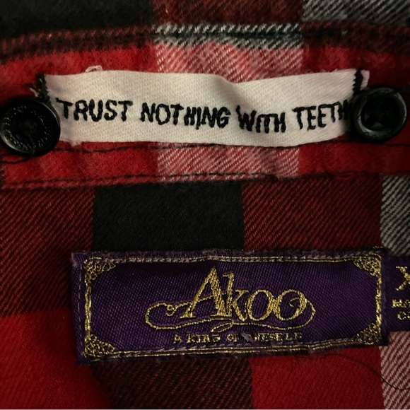 Vintage Akoo Flannel Button Down Shacket Red Plaid Shirt Timber Ridge Patch XL - Picture 4 of 9